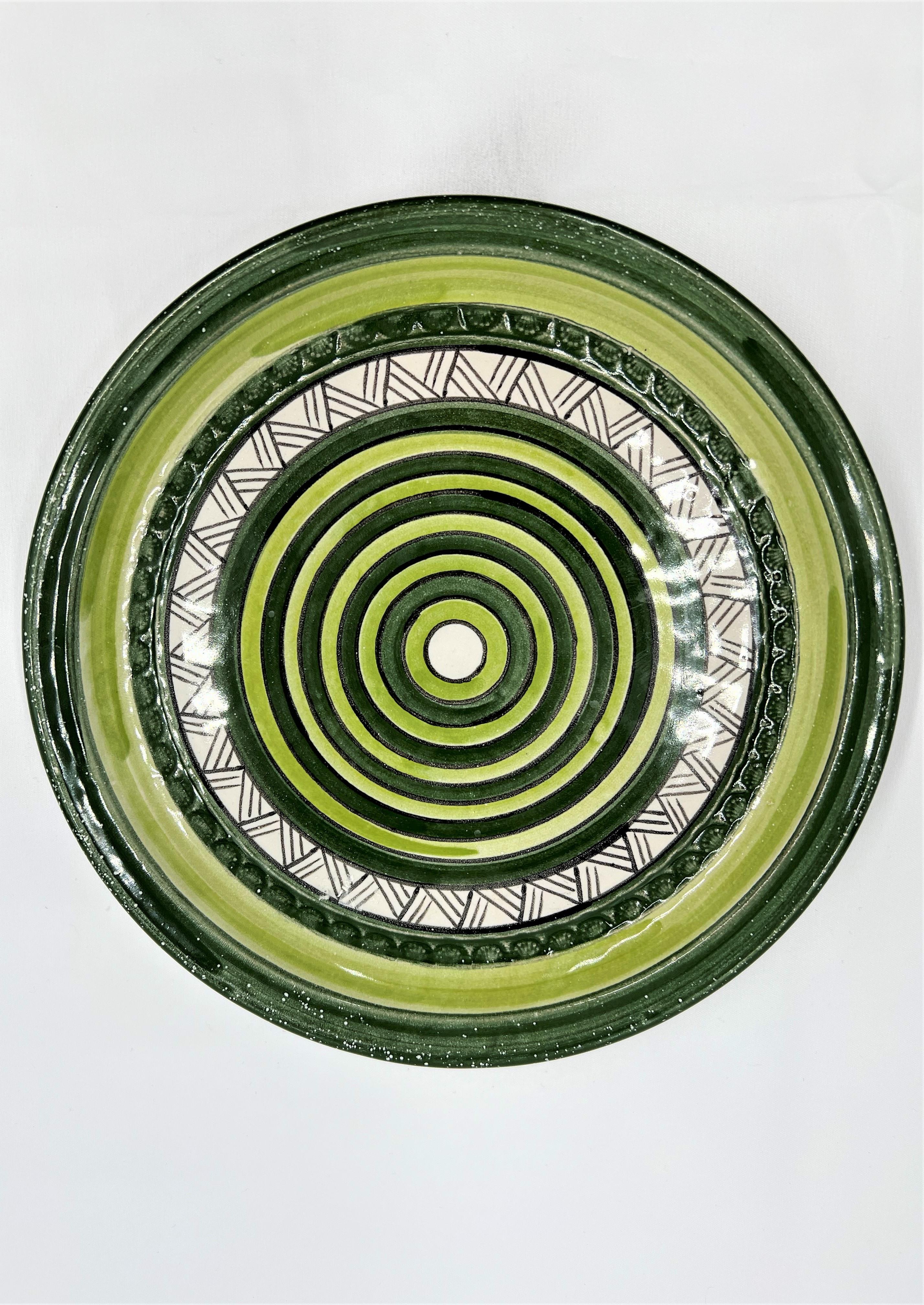 Keramikteller grün gestreift